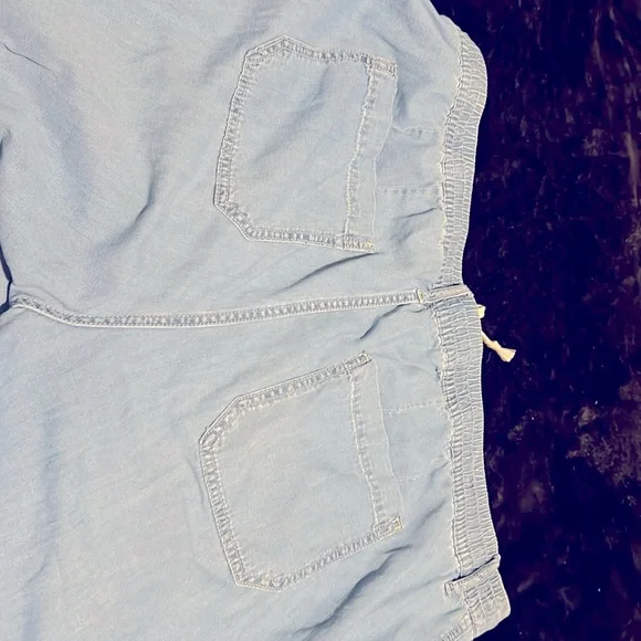 Torrid size 2 (18/20) light jean colored elastic waste pull on pants - Picture 5 of 6
